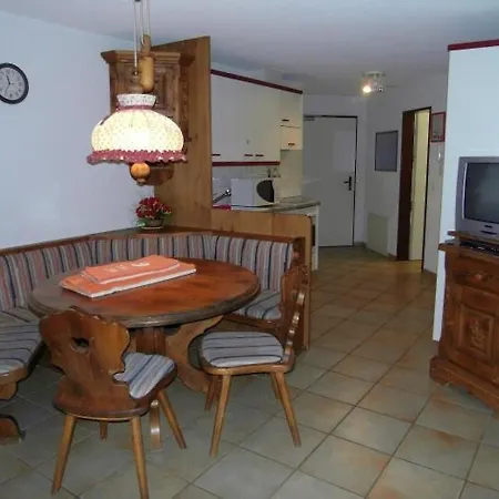 Apartment Schwizi'S Holiday Apartments *